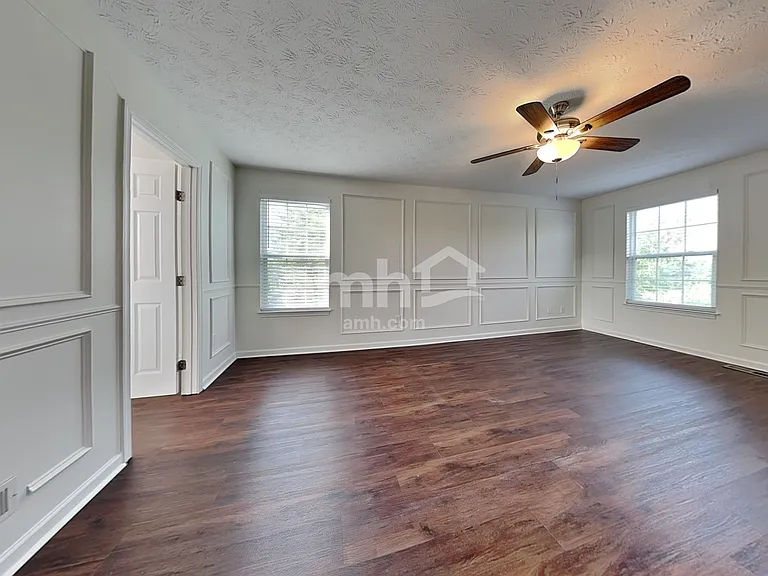 156 Haverstraw Pl — Photo 10