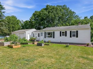 1734 Fayette Ct, Portage, MI 49002
