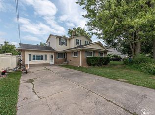 29873 S Gibraltar Rd, Gibraltar, MI 48173