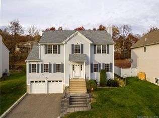 237 Ridgefield Ave, Waterbury, CT 06705