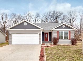 70 Round Table Ct, Winfield, MO 63389