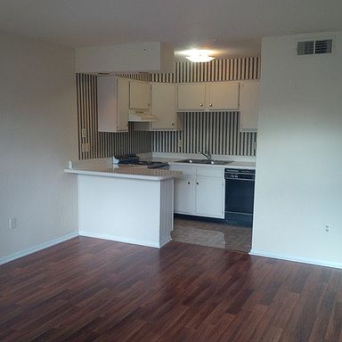 2nd image of 4320 Belvedere St APT 7