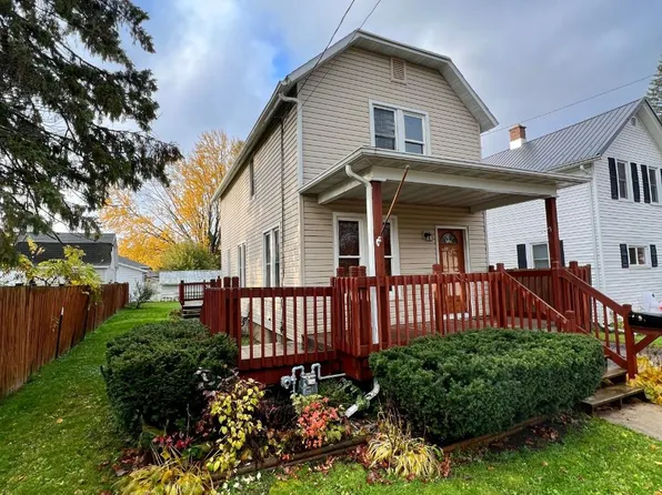 1109 4th Ave, Antigo, WI 54409