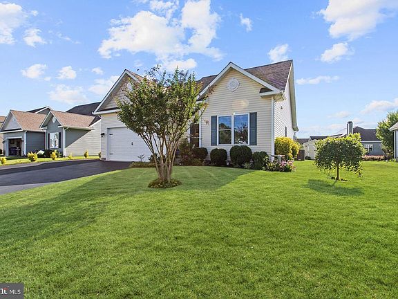 3rd image of 33274 Bayberry Ct