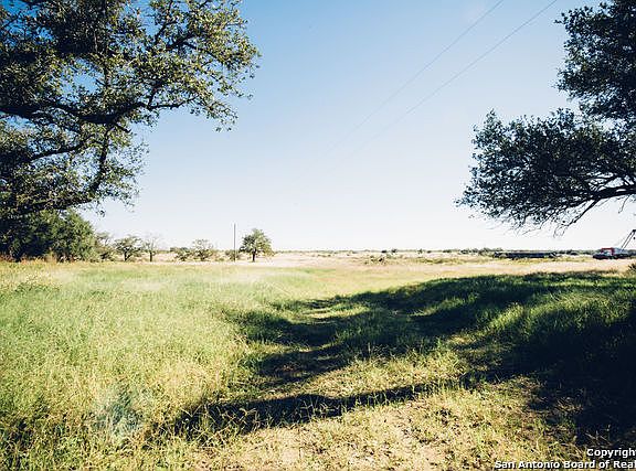4th image of 3454 County Road 292