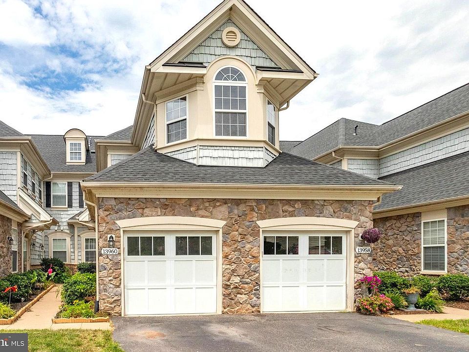 1st image of 13960 Greendale Dr #15