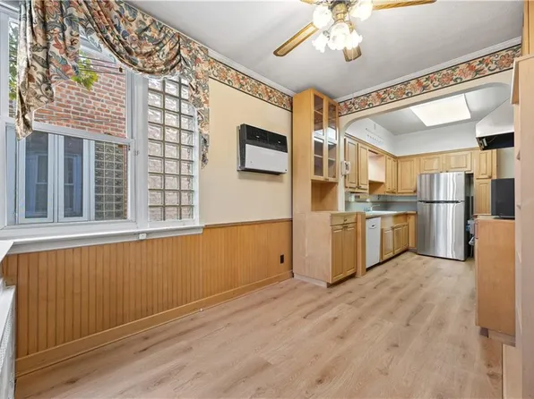 3806 Quentin Road image 9 of 37