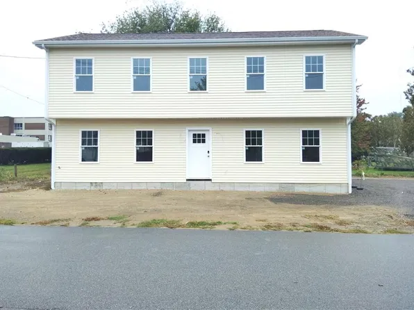 46 Irving Ave, East Providence, RI 02914