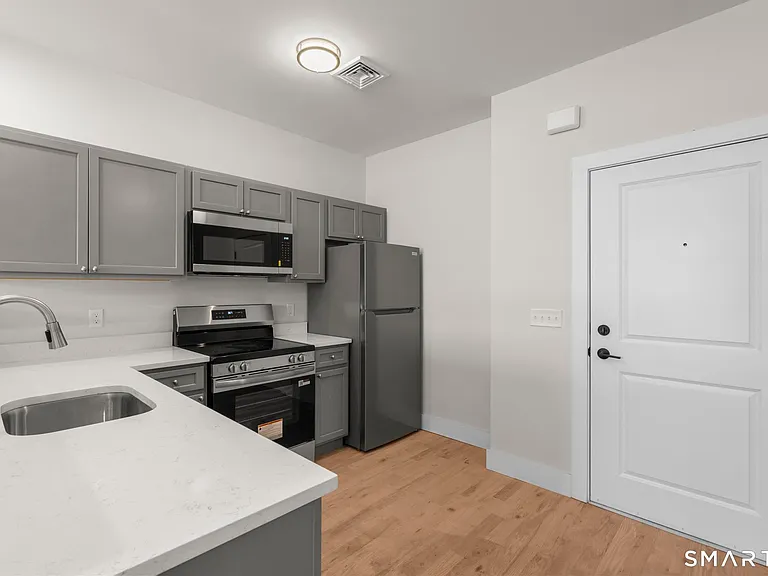 113 Canal St W #301 — Photo 21