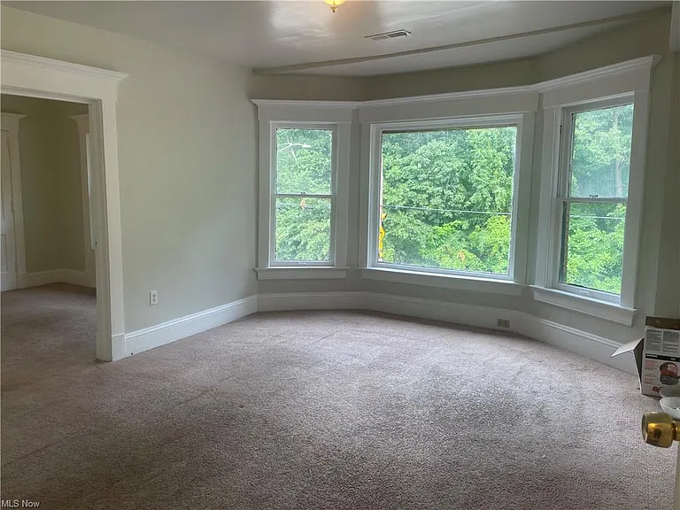 1420 Ansel Rd — Photo 9