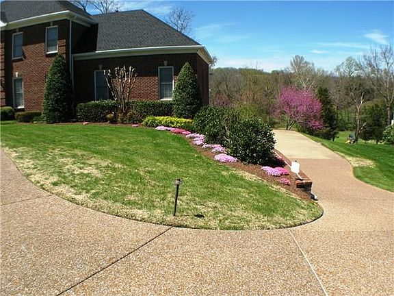 2nd image of 2164 Albany Dr