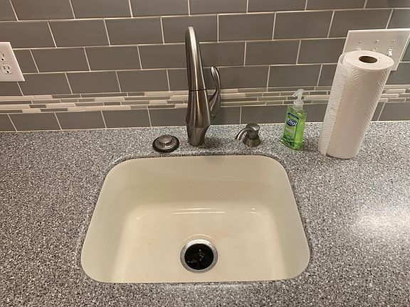 4th image of 7323 Chatham Ct APT B