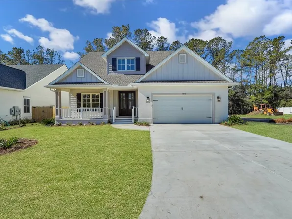 1013 Brockinton Dr, Saint Simons Island, GA 31522
