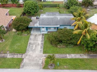 911 W Broome St, Lantana, FL 33462