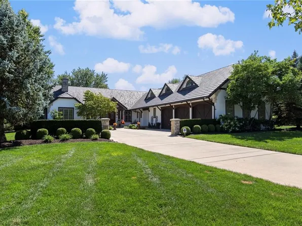 3849 W 139th Ter, Leawood, KS 66224