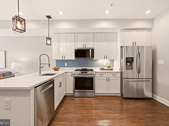 5th image of 1824 D St NE APT 3