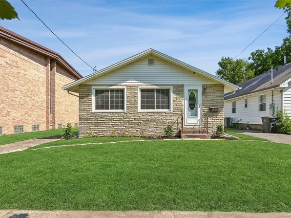 2608 Capitol Ave, Des Moines, IA 50317