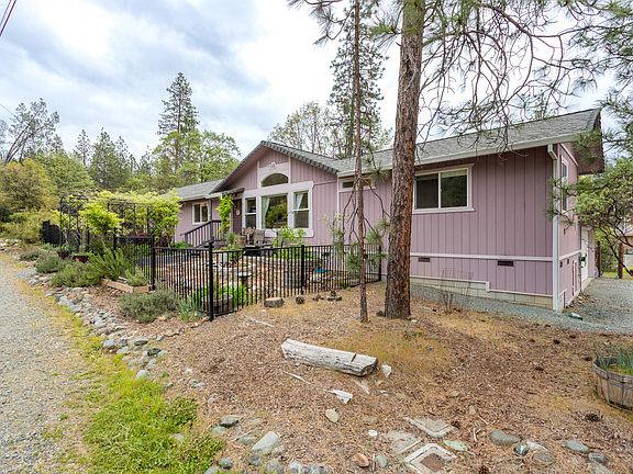 2nd image of 11 Wintercreek Way