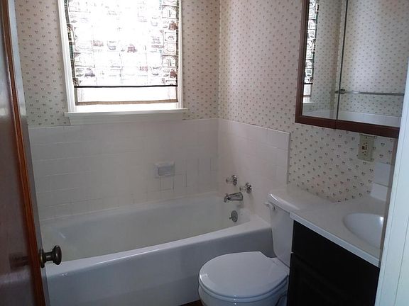 3rd image of 1136 N 26th St