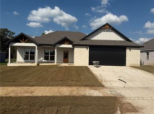 1407 E Latium St, Siloam Springs, AR 72761