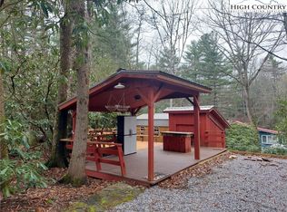 91 Teaberry Ln, Newland, NC 28657