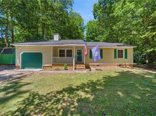 7133 Lord Carrington Dr, Gloucester, VA 23061