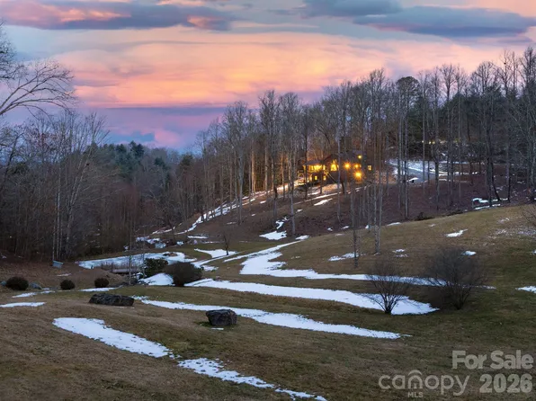 166 Harleys Cv, Waynesville, NC 28785