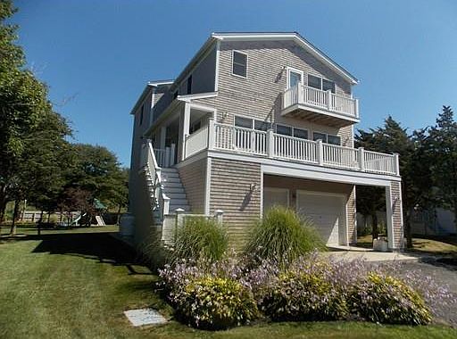 1st image of 45 Balsam St