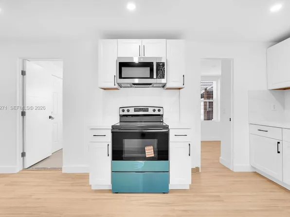 2419 Coolidge St, Hollywood, FL