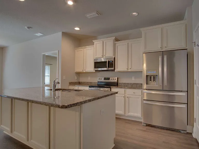 6239 Ladera Trl — Photo 11