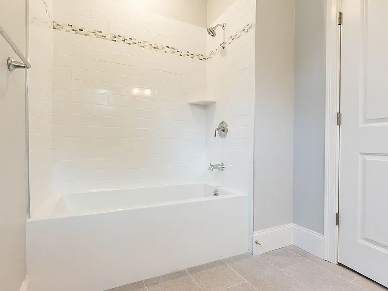 113 Kenrick St #1E — Photo 10