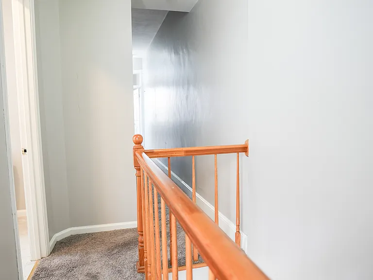 2532 Francis St — Photo 4