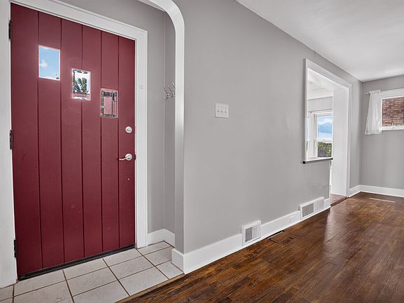 3rd image of 3020 May Street Ext
