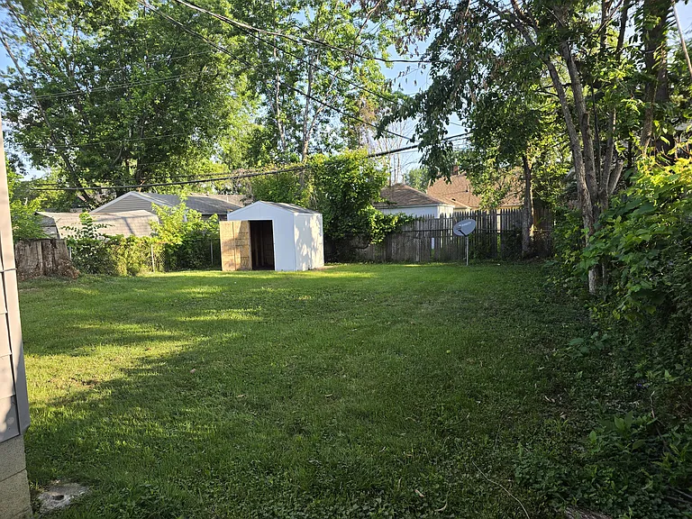 8509 Paige Ave — Photo 10