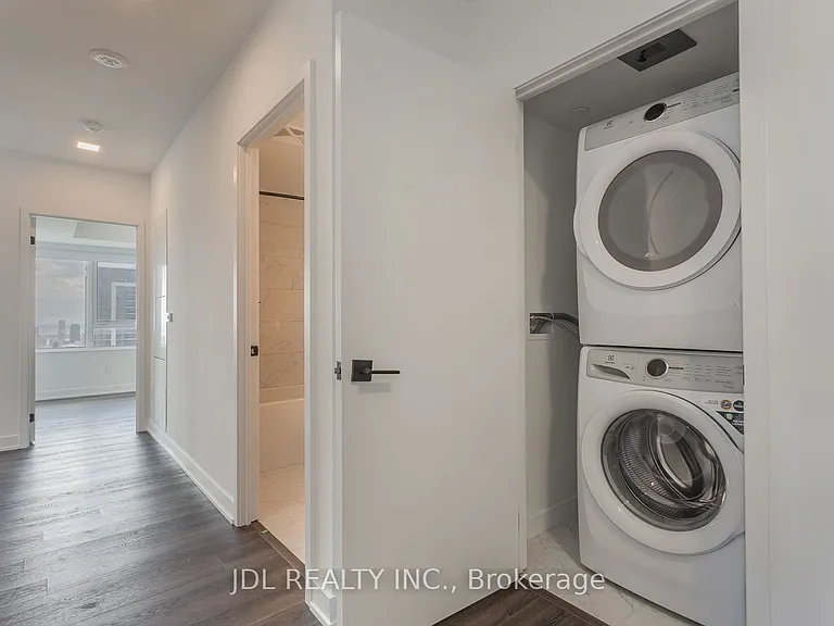 609 Sherbourne St #3709 — Photo 17