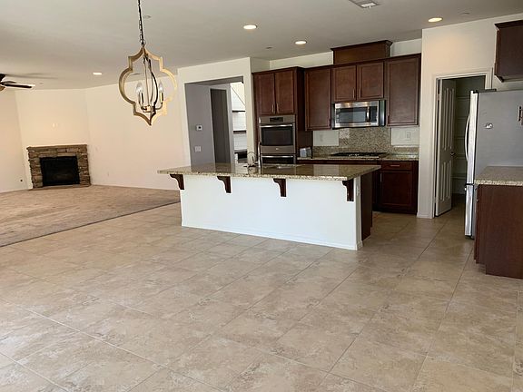 5th image of 38190 Fairbrook Dr
