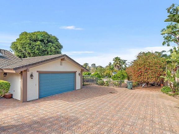 4th image of 1092 Serena Way