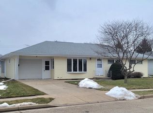 407 Johnson St, Waupun, WI 53963