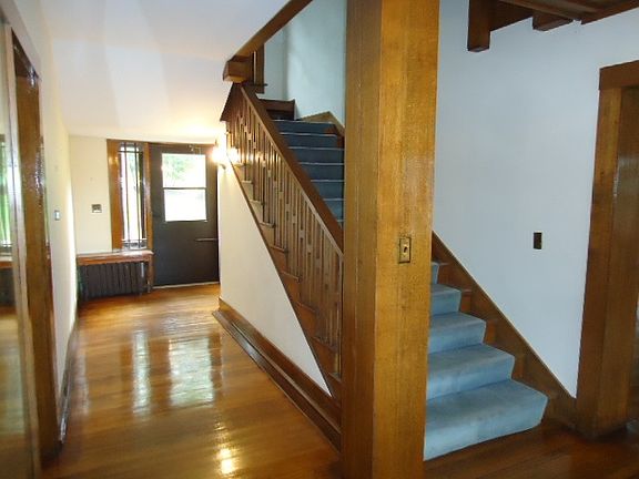 3rd image of 2525 Montedera Dr