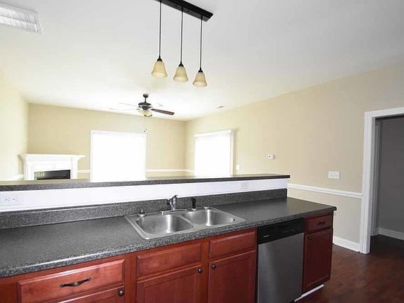5th image of 2324 A Chavis Dr