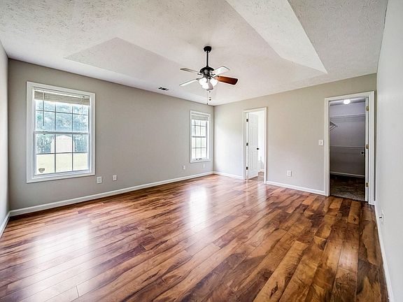 5th image of 1122 Harper Way