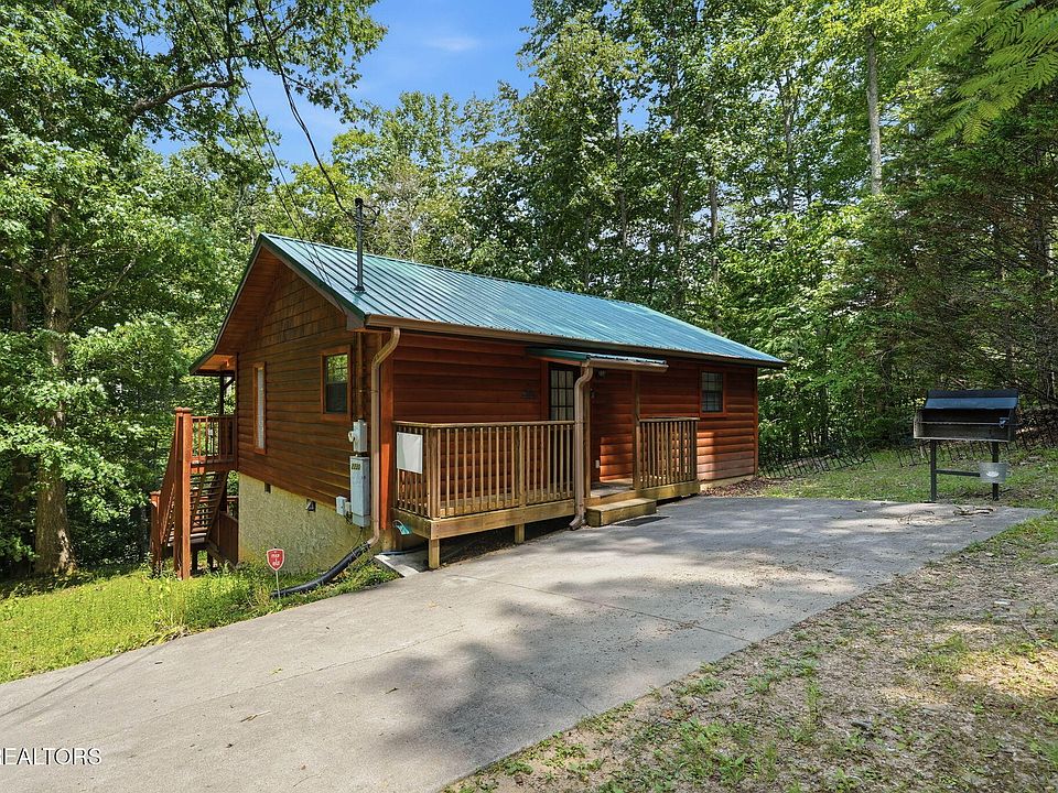 1st image of 2230 Cove Creek Dr