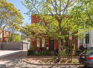 927 4th St NE, Washington, DC 20002