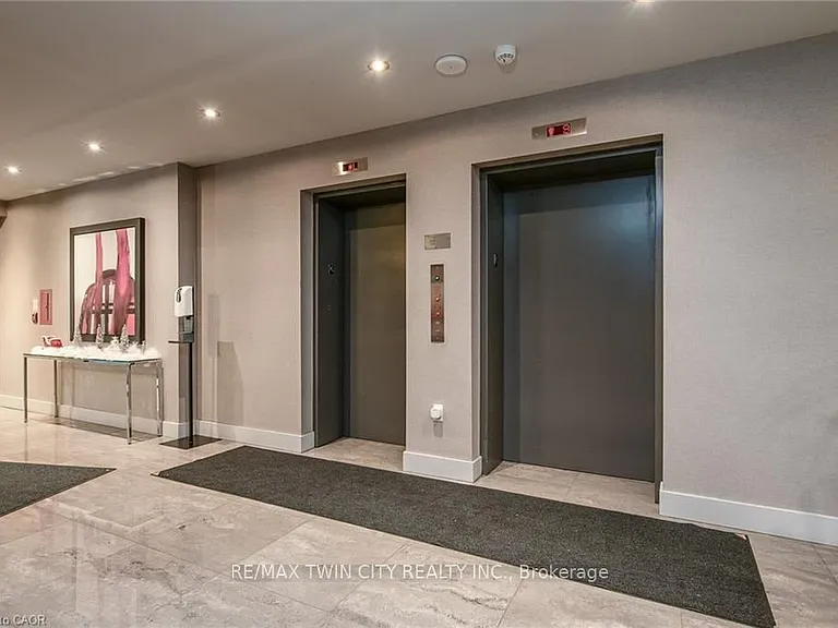 150 Water St N #803 — Photo 31
