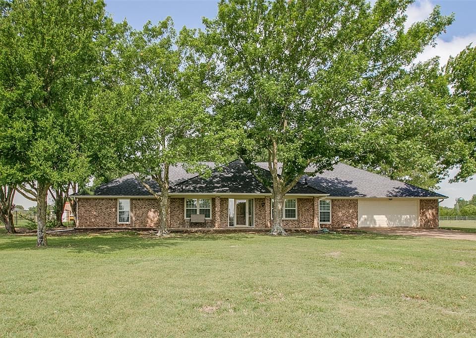 1st image of 707 Rock Hill Dr