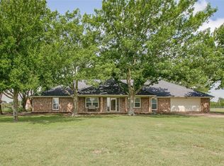 707 Rock Hill Dr, Red Oak, TX 75154