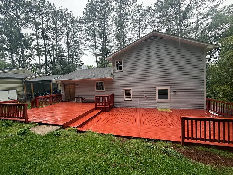 full deck to the back yard