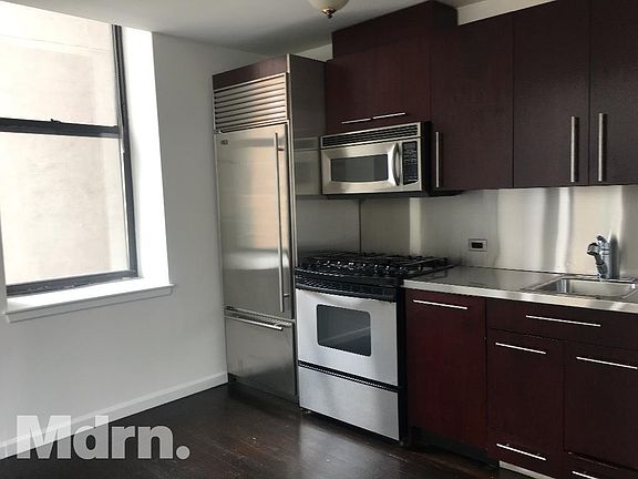 3rd image of 150 Nassau St APT 9K
