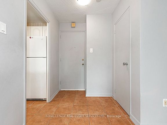 2nd image of 785 Browns Line #305