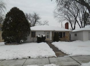 1479 Upper Afton Rd, Saint Paul, MN 55106